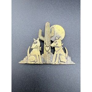 Vintage JJ‎ Brooch Coyote Couple Gold Tone Signed Southwestern